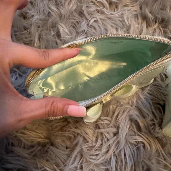 Ted Baker Light mint Bow Accent Cosmetic Bag Set - Picture 5 of 17